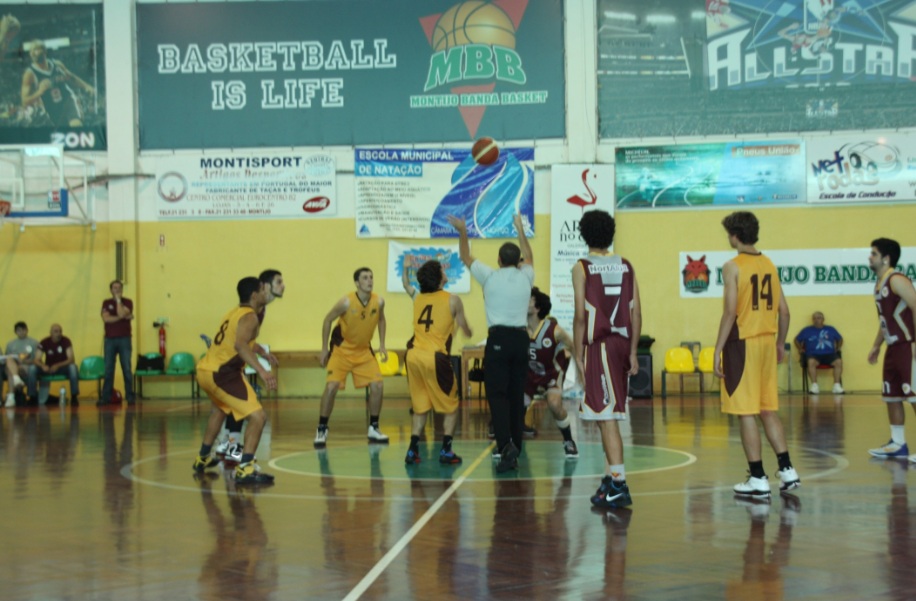 Clube de Basquete de Viana entra a perder no campeonato