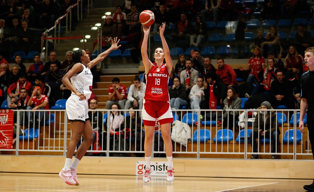 Benfica começa mal: derrota na fase de grupos da EuroCup feminina de  basquetebol