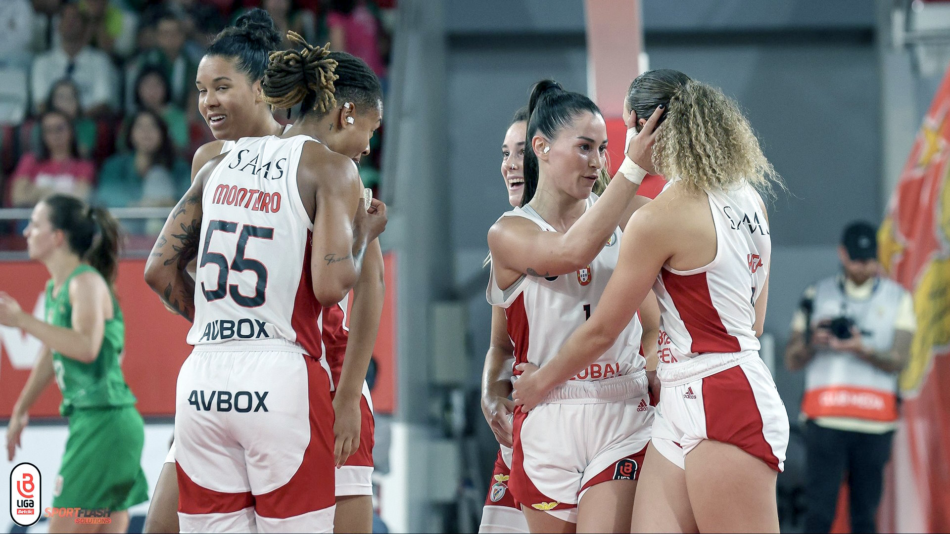 Feminino Benfica força o jogo decisivo 