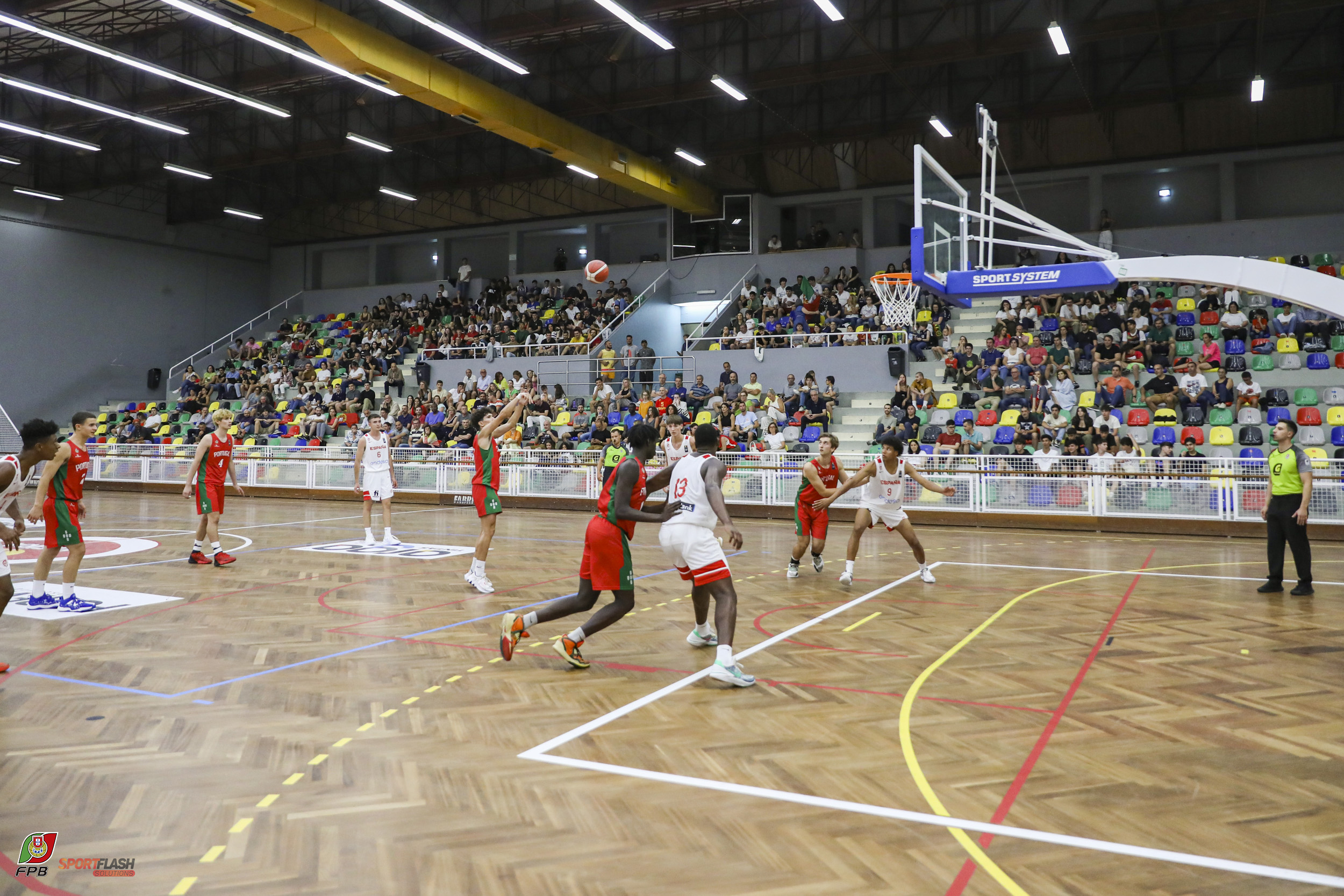 Taça de Portugal de Basquetebol decide-se na 'final four' de Matosinhos -  JPN